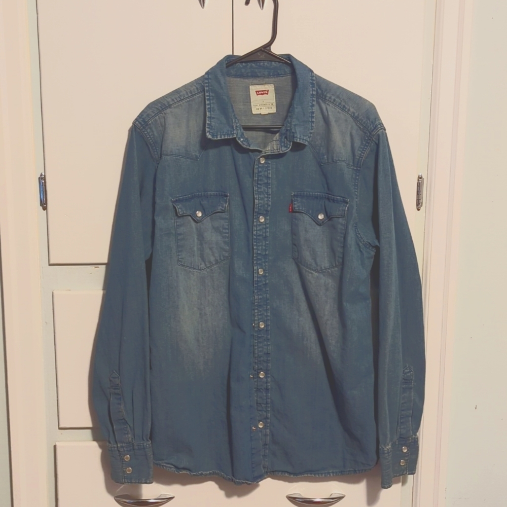 Levi’s Men’s Denim Button-Down Shirt – Blue – Size L